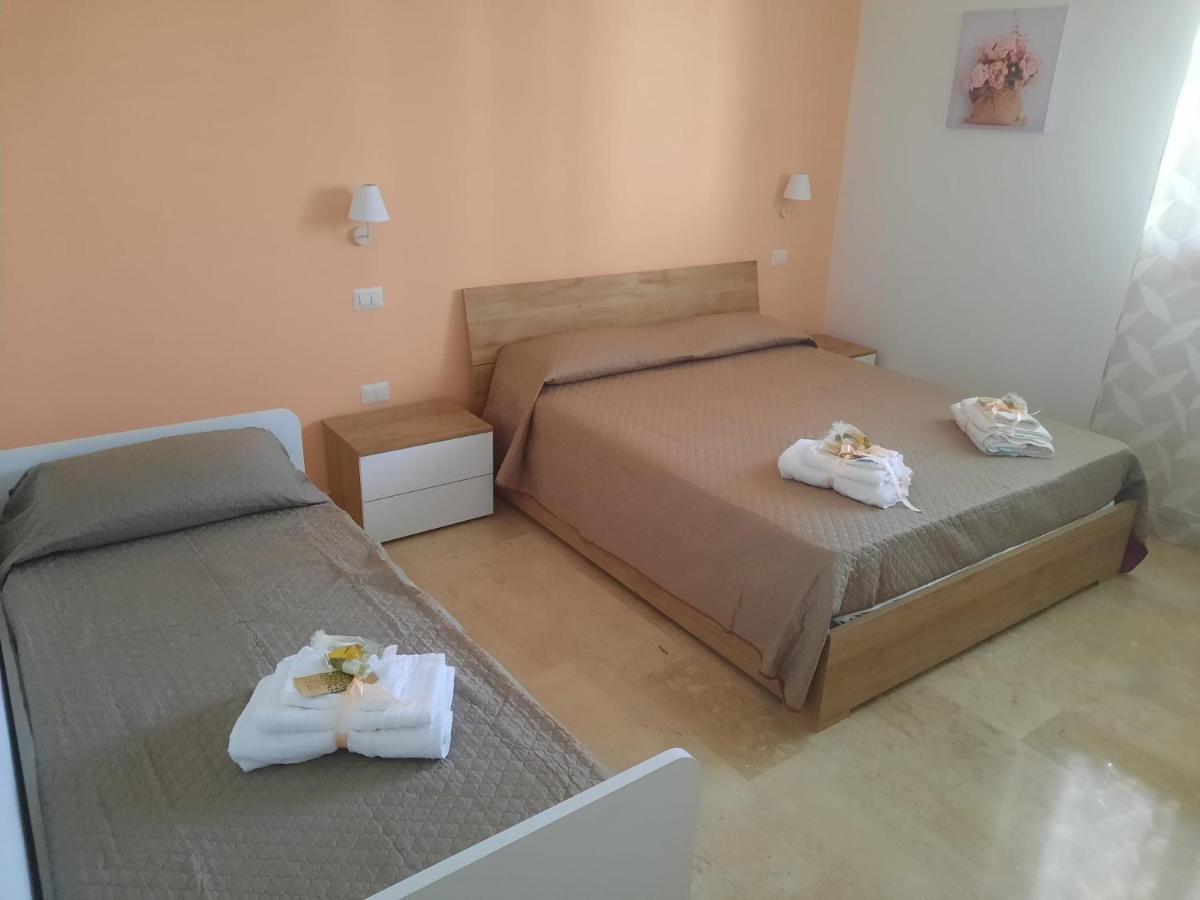 B&B Tre Sorelle Surbo ภายนอก รูปภาพ